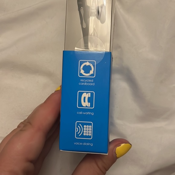 TrueBlue Bluetooth Headset - Picture 3 of 4